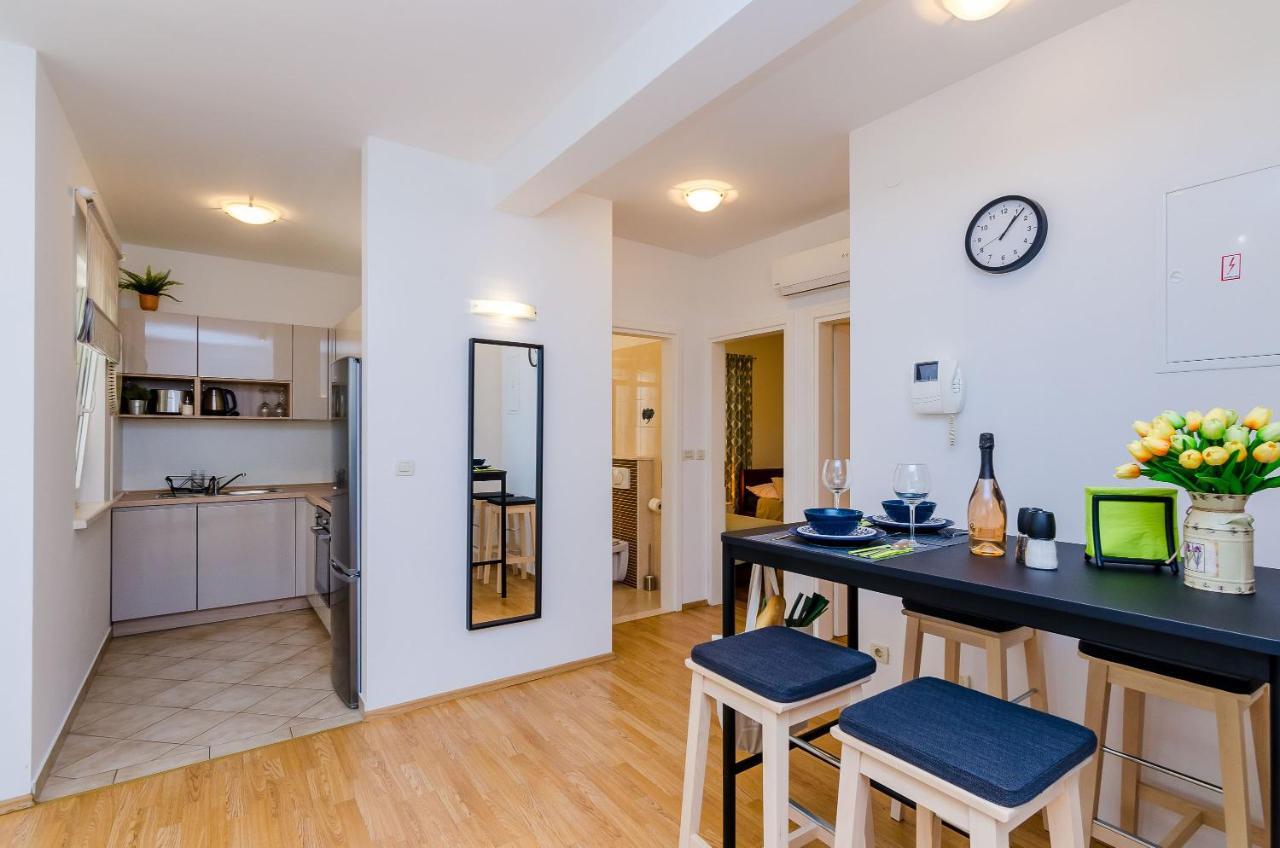 Private Garden Apartment ดูบรอฟนิก ภายนอก รูปภาพ
