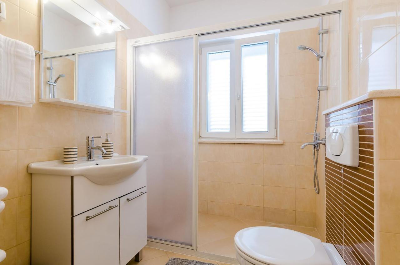 Private Garden Apartment ดูบรอฟนิก ภายนอก รูปภาพ